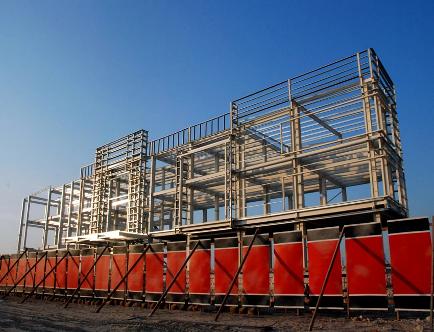 Pre-engineered steel building structure