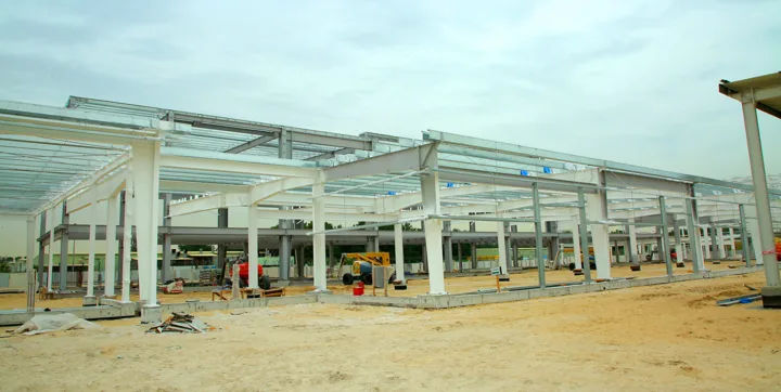 Structural connections and columns at a Roofings Middle East project